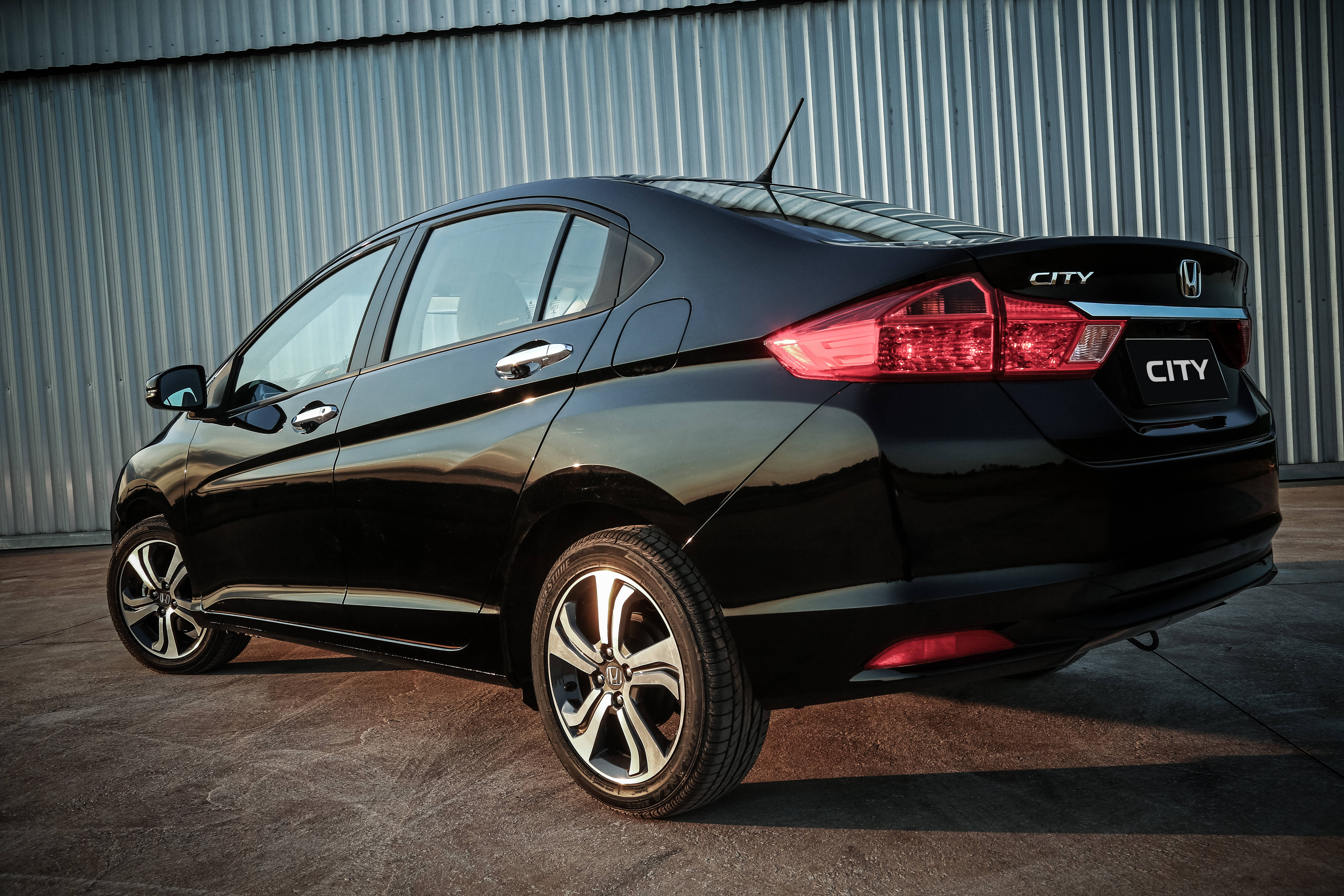 Honda City LX 2016. Foto: Divulgação