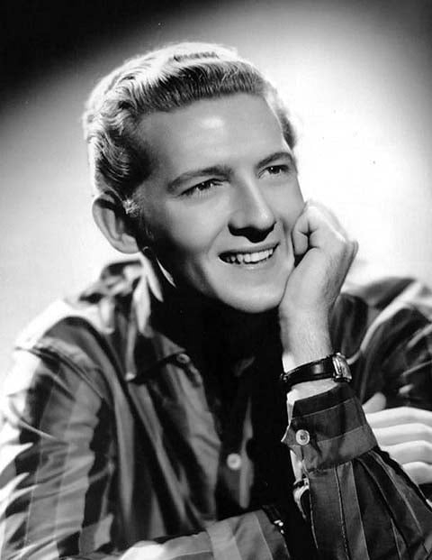 Há 90 anos, no dia 29 de setembro de 1935, nascia em Ferriday, no estado americano da Louisiana, Jerry Lee Lewis, figura central na história do rock and roll e uma das personalidades mais controversas da música popular do século 20. 
 Reprodução: Flipar