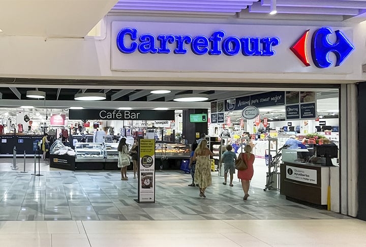 Após a carta de retratação de Bompard, o Carrefour Brasil informou que os frigoríficos retomaram o fornecimento de carne aos supermercados da rede. A Associação Brasileira das Indústrias Exportadores de Carnes (Abiec) afirmou aguardar também a volta das operações na França.


 Reprodução: Flipar