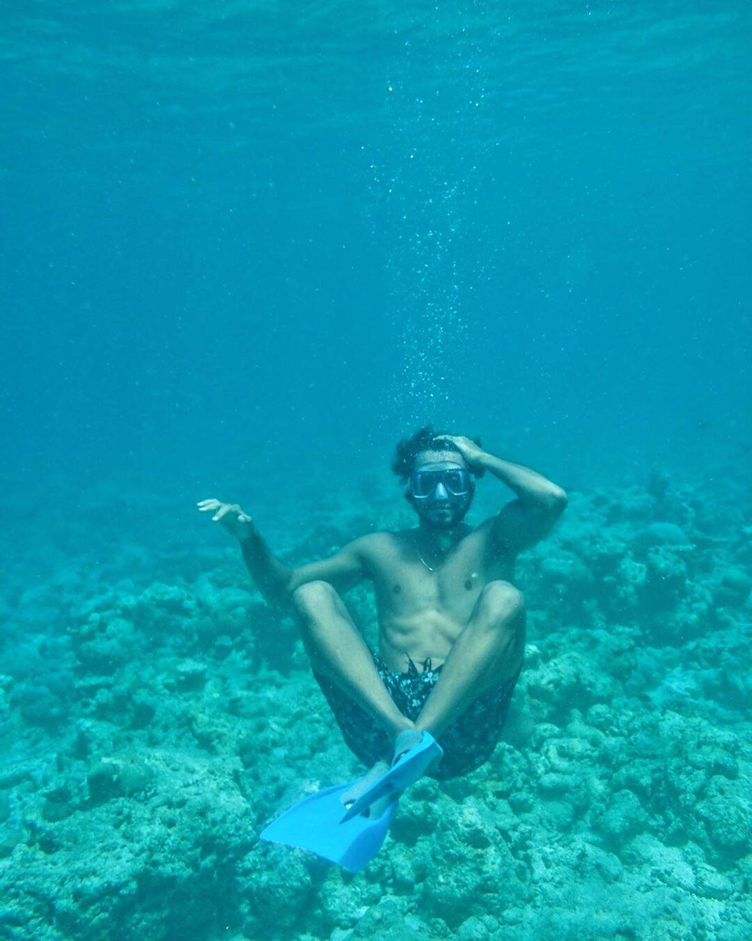 Mais um pouco de mergulho.... Foto: Reprodução/Instagram/@agathamoreiraa