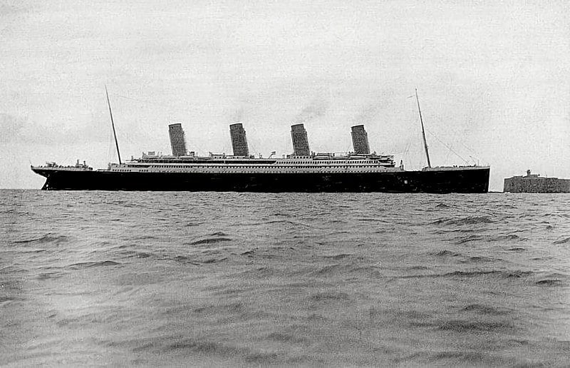 O naufrágio do Titanic, uma das tragédias mais famosas da história, fez com que objetos que pertenceram aos passageiros ou tripulantes se tornassem relíquias. Vários já foram leiloados.  Reprodução: Flipar