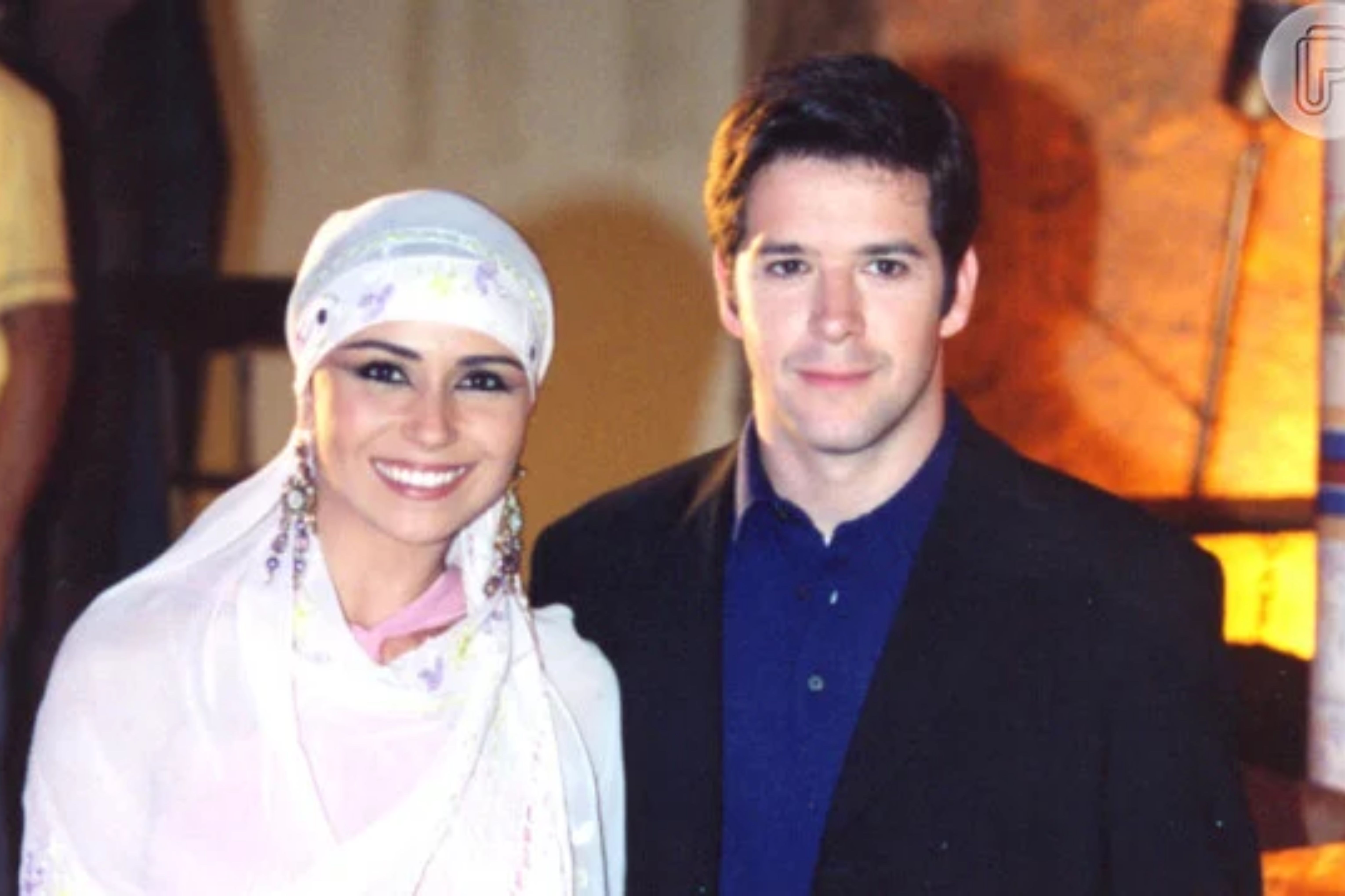 Giovanna Antonelli e Murilo Benício se conheceram nas gravações de "O Clone". (2001)  O casal ficou junto por 3 anos e tiveram Pietro TV Globo