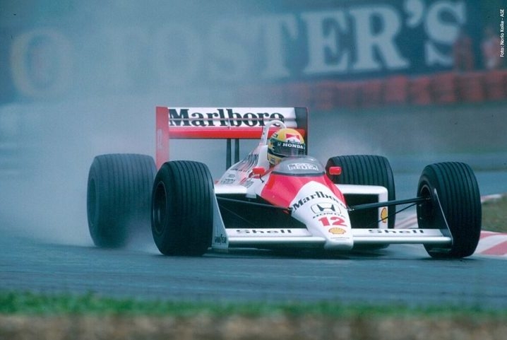 Em 1988, mudou-se para a McLaren, onde conquistou seus três campeonatos mundiais em 1988, 1990 e 1991. Reprodução: Flipar