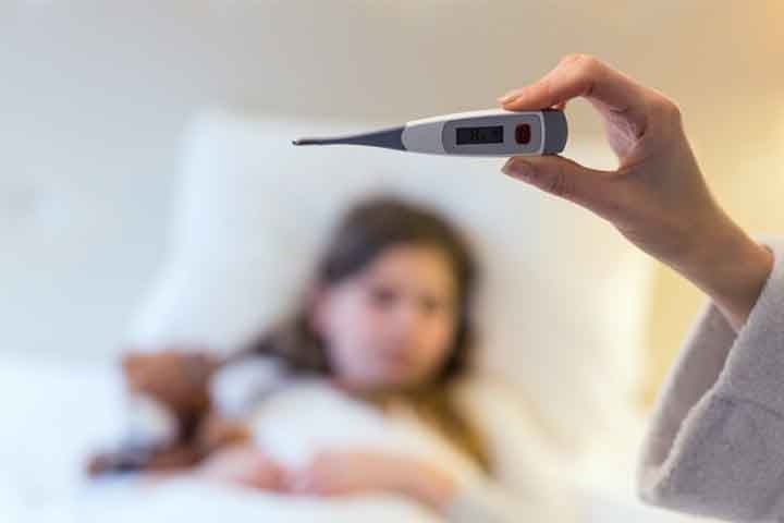 Febre, dor de cabeça, sensação de cansaço e falta de apetite também estão entre os sintomas clássicos da doença.
 Reprodução: Flipar