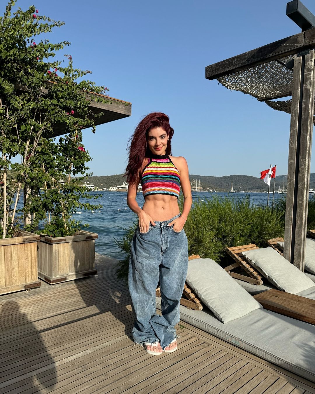 GKay ostenta abdômen trincado em cliques da viagem pela Turquia Instagram