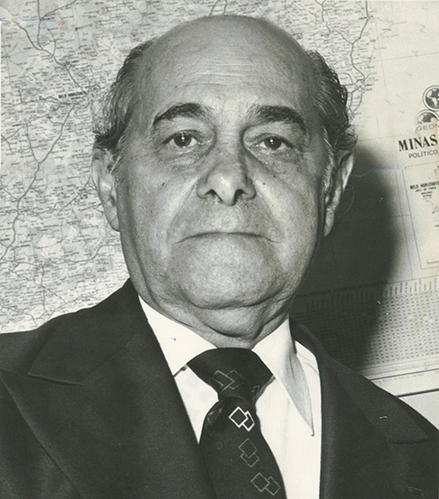 Entre 1961 e 1962, Neves chefiou também o extinto Regimento Interno do Conselho de Ministros. A ação foi criada para tentar impedir um golpe militar, o que acabou acontecendo em 1964. 