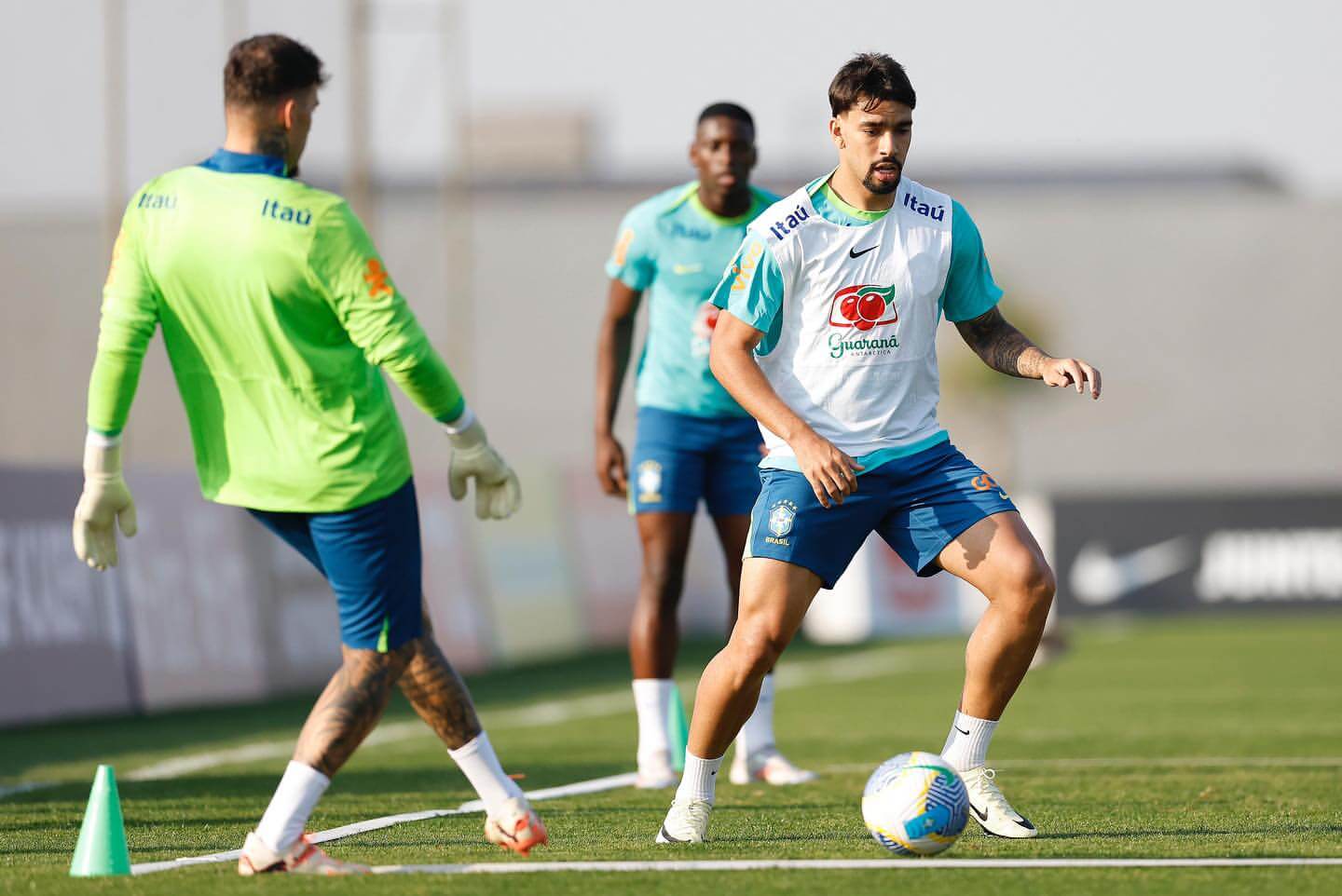 Treino seleção brasileira Rafael Ribeiro / CBF