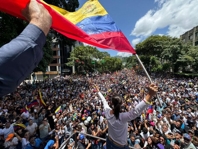 María Corina encabeça manifestações na Venezuela reprodução / Twitter