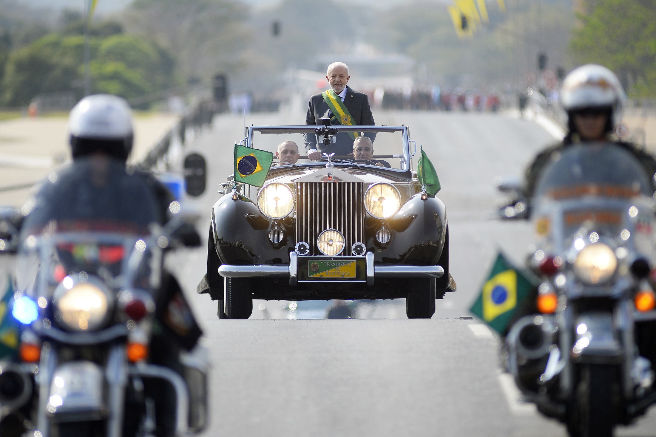 7 de setembro - O presidente Luiz Inácio Lula da Silva participou de desfile comemorativo para celebrar o 202º aniversário da independência do Brasil em Brasília. Andressa Anholete/Getty Images