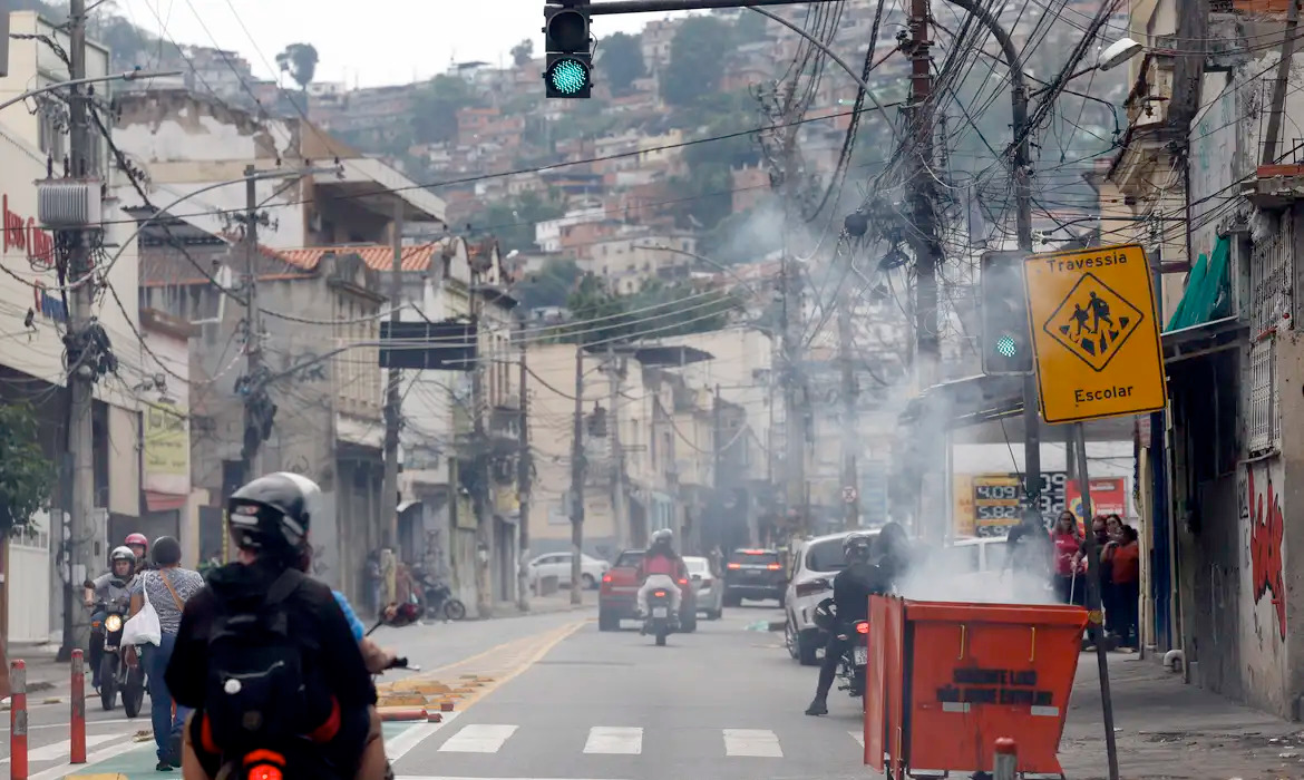 Caos no Rio de Janeiro Fernando Frazão / Agência Brasil