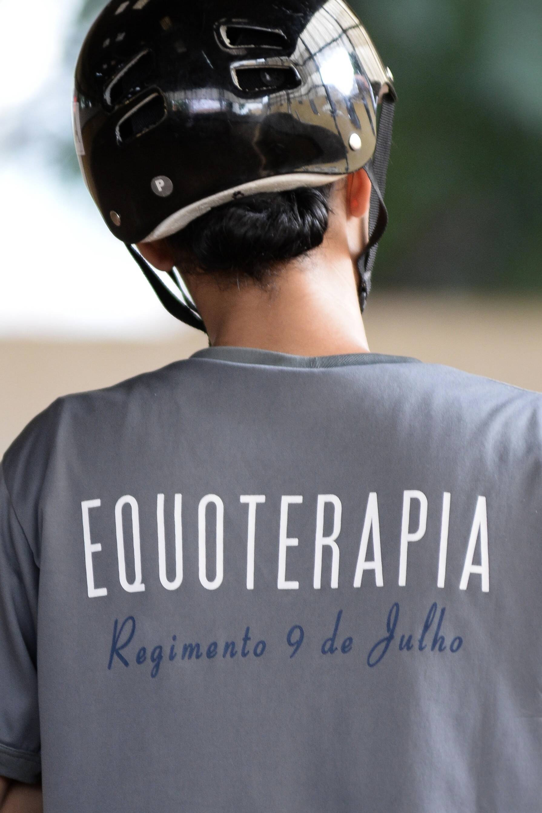 Programa de equoterapia desenvolvido pelo Regimento de Cavalaria 9 de Julho, Polícia Militar de São Paulo. Foto: Major Luis Augusto Pacheco Ambar - Comando de Choque, PMSP