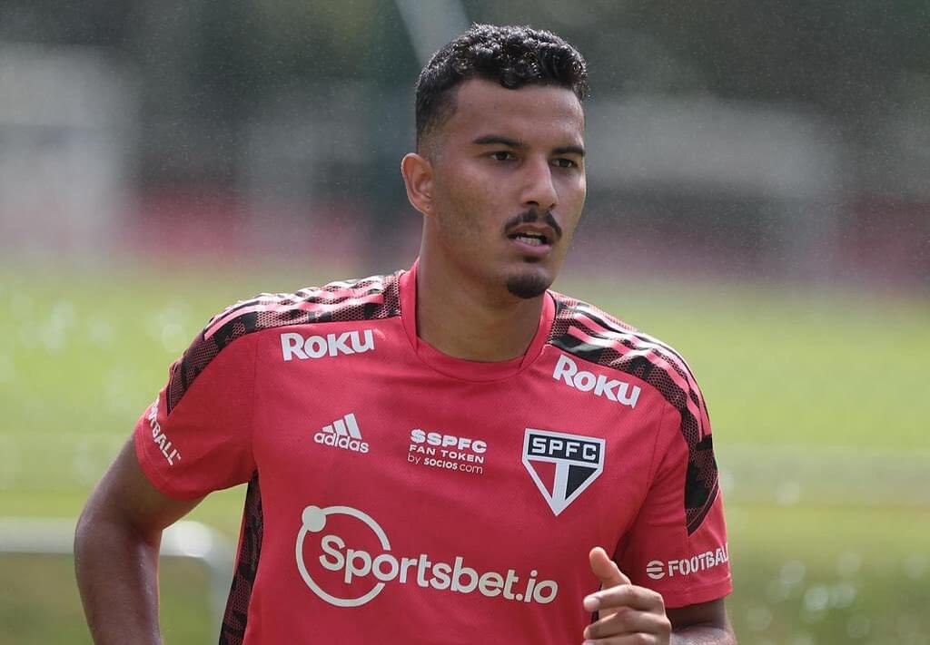 Walce assina renovação com o São Paulo por mais uma temporada