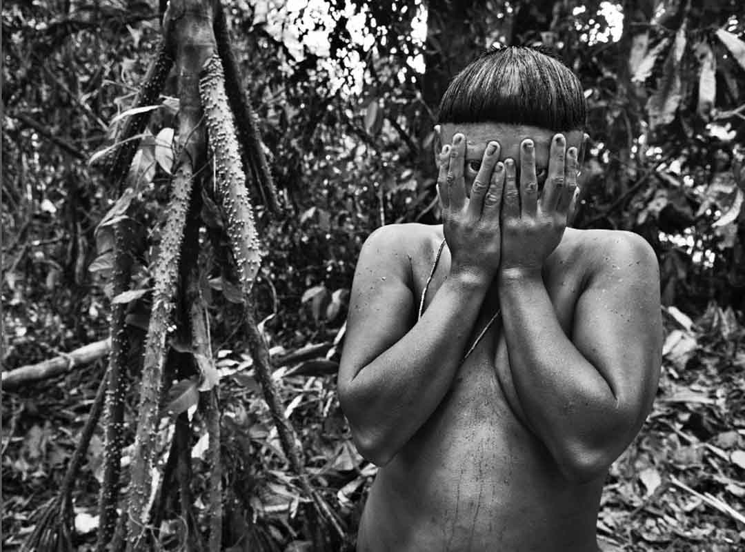 Na Amazônia brasileira, Salgado realizou expedições por sete anos. “Foi como trabalhar no paraíso”, registrou no livro com as imagens. 

 Reprodução: Flipar