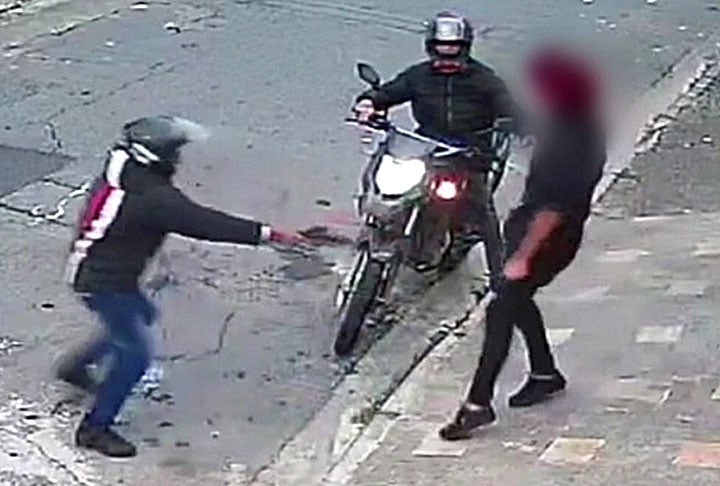 10) MEDO PERMANENTE - Embora a violência seja uma realidade nas grandes cidades, é necessário filtrar os pensamentos. Tomar cuidado na rua, sim. Mas pensar nisso o tempo inteiro pode indicar crise de ansiedade.  Reprodução: Flipar