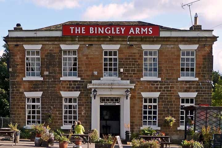 10º lugar: The Bingley Arms - Mais antigo pub da Grã-Bretanha, tem mais de mil anos, com data de inauguração na primeira metade do século X. 
 Reprodução: Flipar