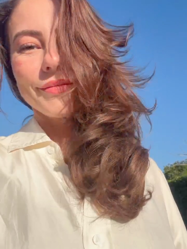 Paolla Oliveira posa sem maquiagem e reflete sobre beleza natural. Foto: Instagram