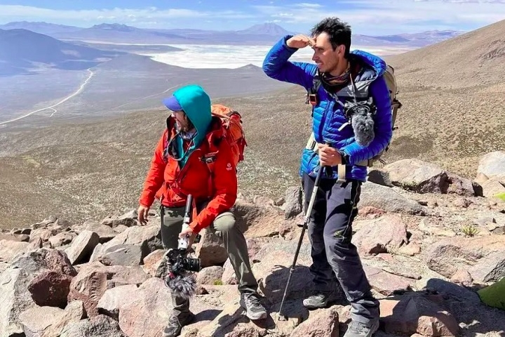 Com experiência internacional, liderou expedições no Brasil, Andes e Himalaia, além de participar de nove missões na Antártida, onde trabalhava com segurança e logística.  Reprodução: Flipar