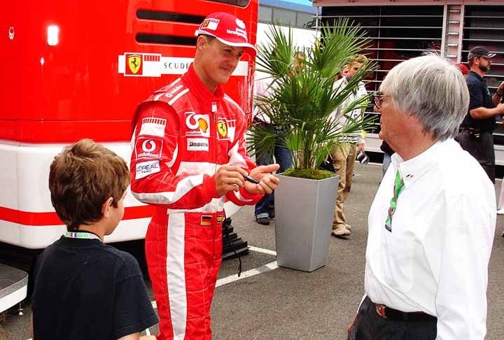 São carros que estiveram sob o comando do alemão Michael Schumacher (heptacampeão), do brasileiro Nelson Piquet (tricampeão), do britânico Mike Hawthorn (campeão) e do austríaco Niki Lauda (tricampeão). 
 Reprodução: Flipar