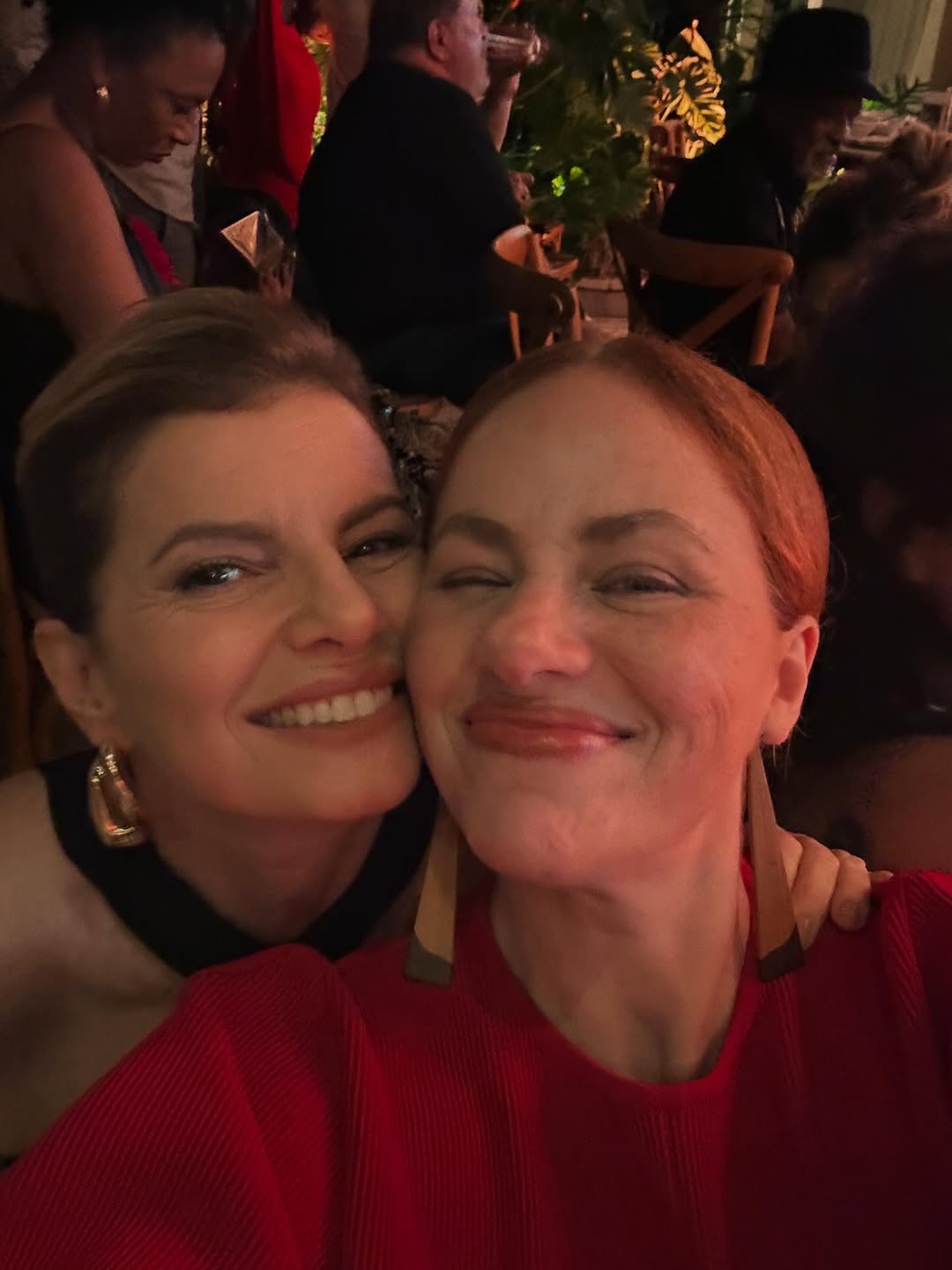 Karine Teles e Debora Bloch. Foto: Reprodução/ Instagram @karineteles