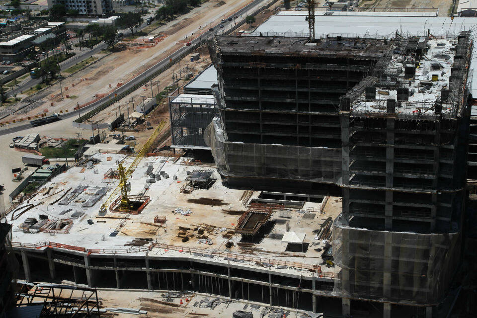 Obras do edifício do centro de imprensa principal (MPC), em março de 2015. Foto: Divulgação/Rio 2016