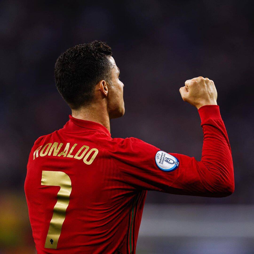 cristiano-ronaldo-vestir-a-camisa-7-do-manchester-united-jornal-a-o