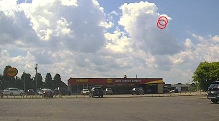 O radar indicou que os aviões ficaram a apenas 220 metros um do outro. A Agência Federal de Aviação abriu investigação para apurar o caso.  Reprodução: Flipar