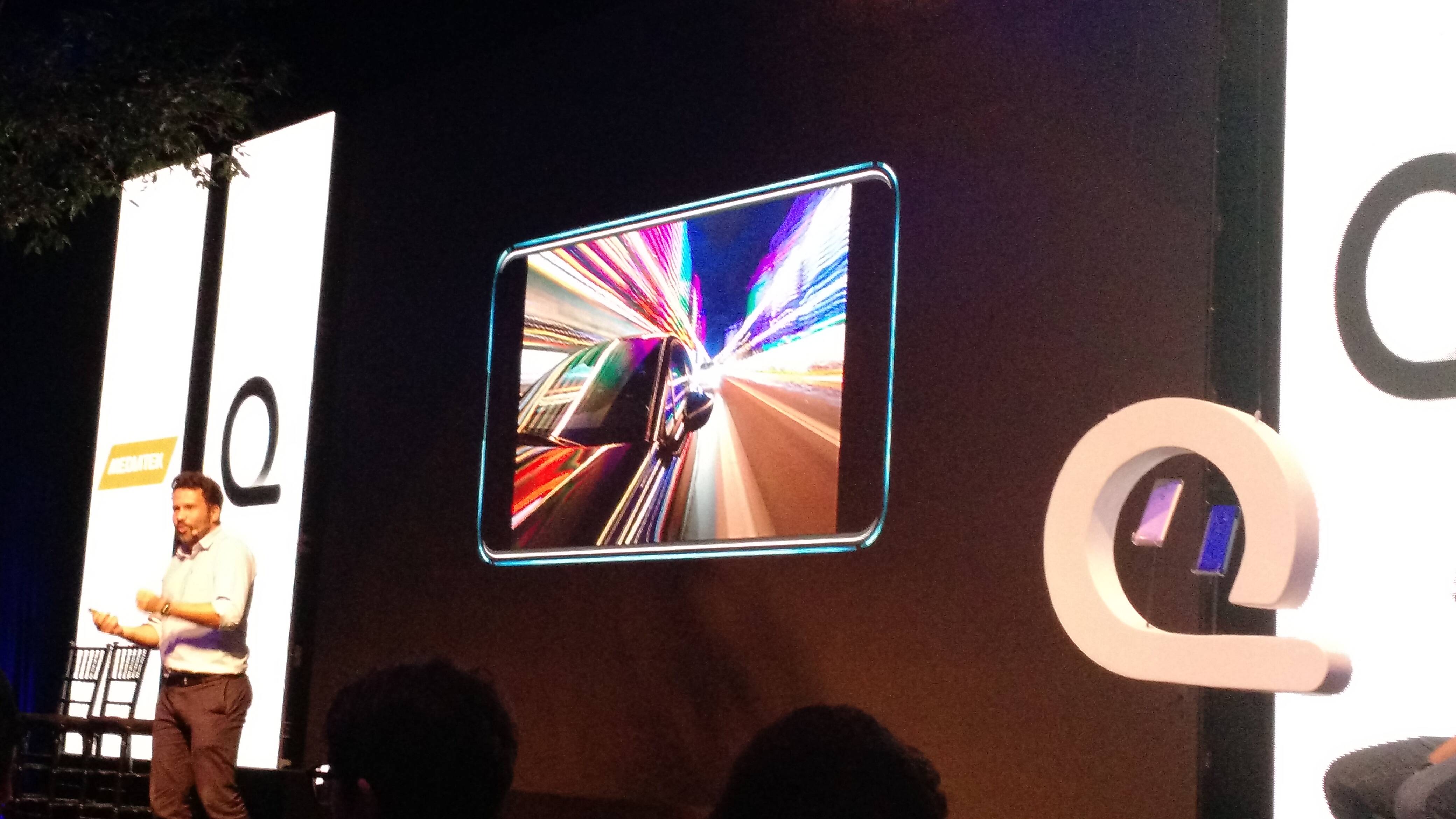 Quantum V tem tela Full HD LCD de 5,5 polegadas e 4.000 mAh de bateria. Foto: Victor Hugo Silva/Brasil Econômico