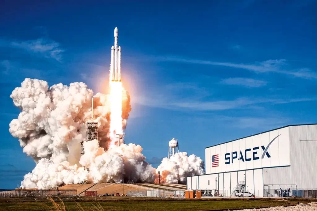 “É só pensar nas empresas como SpaceX e Blue Origin, que estão enviando super ricos ao espaço”, completou. Reprodução: Flipar