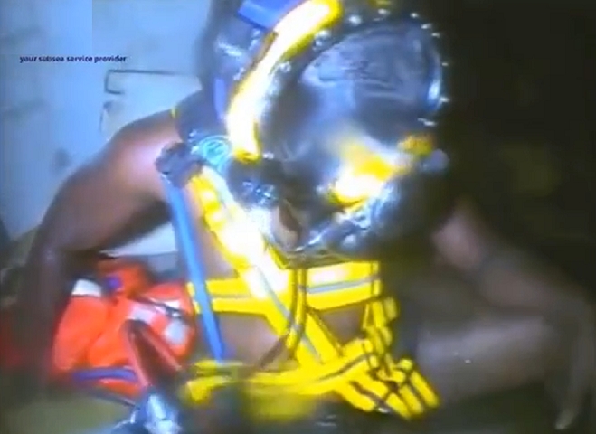 Cozinheiro escapa da morte após 3 dias no fundo do mar
