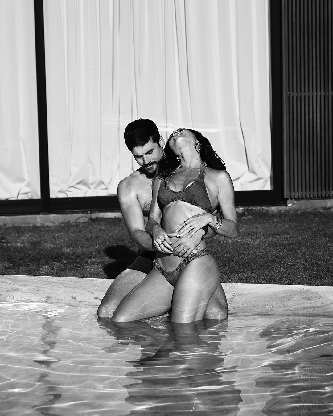 Sabrina Sato posa em cliques ousados com Nicolas Prattes. Foto: Instagram