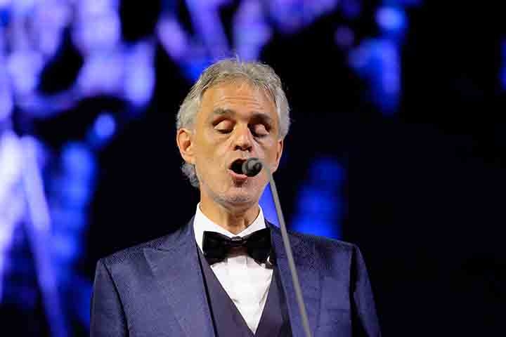 O cantor Andrea Bocelli fará uma série de shows no Brasil entre os dias 17 e 26 de maio. É a sexta vez que o renomado tenor se apresenta em solo brasileiro. 
 Reprodução: Flipar