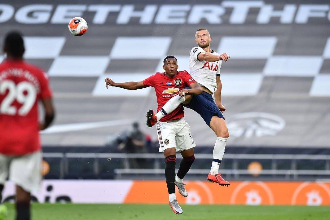 Jogador foi suspenso por invadir a torcida. Foto: Instagram