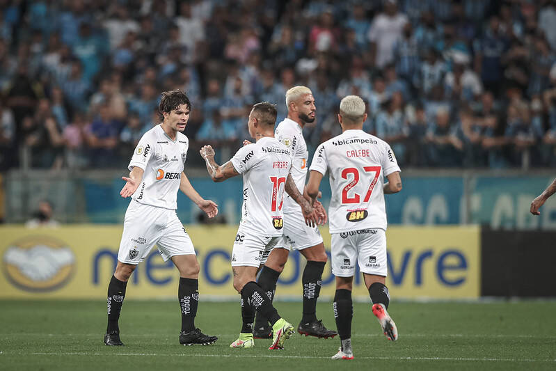 Grêmio vence Atlético-MG, mas é rebaixado para a Série B do