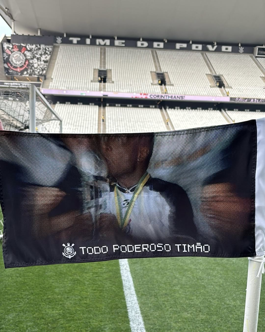 Bandeirinhas do Corinthians. Foto:  João Rafael / Corinthians