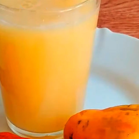 Suco de laranja com caju é ainda mais rico em substâncias com poder imunizante.  Reprodução: Flipar