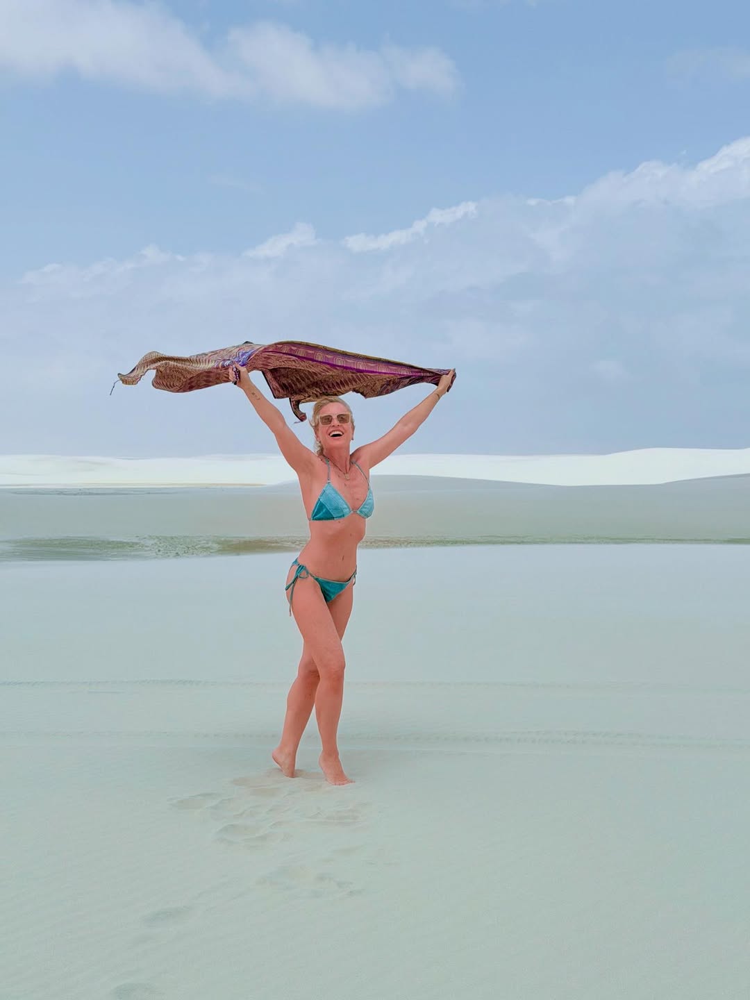 Angélica de biquíni. Foto: Reprodução/ Instagram @AngelicaSky