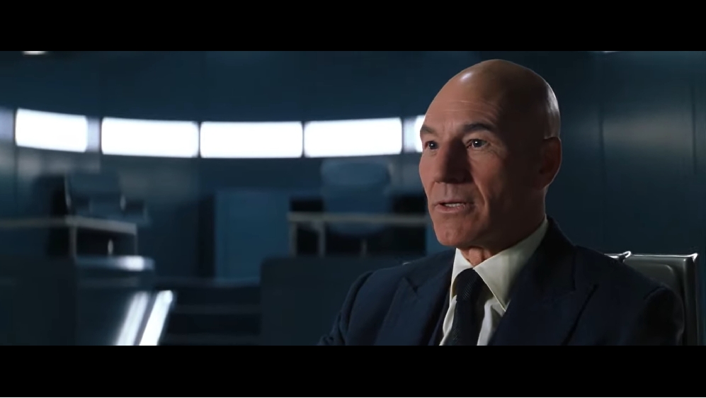 O clássico personagem dos quadrinhos foi representado nas telonas por Patrick Stewart e James McAvoy (quando jovem).  O líder dos mutantes é considerado um dos heróis mais poderosos do universo Marvel. Ele consegue ler mentes e projetar seu pensamento na mente dos outros. 