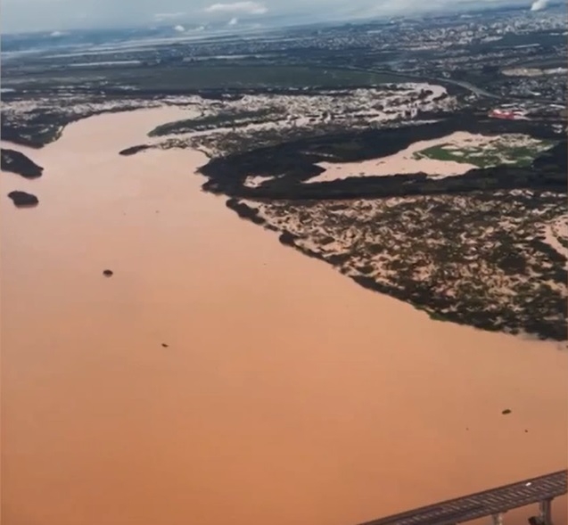 Segundo o Instituto de Pesquisas Hidráulicas (IPH) da Universidade Federal do Rio Grande do Sul (UFRGS), o volume de água do Guaíba chegou ao equivalente a quase metade do reservatório da usina de Itaipu. Reprodução: Flipar