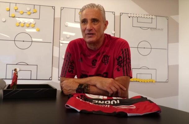 O técnico Tite completou um mês de Flamengo e já mostrou trabalho, mudando o ambiente e dando uma nova cara para a equipe. Foto: Reprodução/FlaTV