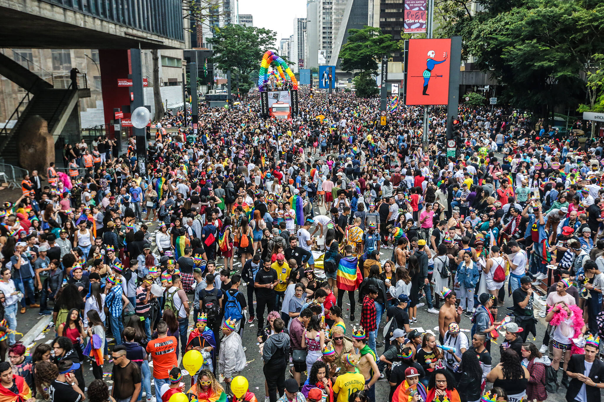 De acordo com a organização oficial do evento, cerca de três milhões de pessoas estiveram presentes na Parada do Orgulho LGBT 2018. Foto: Paulo Pinto/FotosPublicas 03.06.2018
