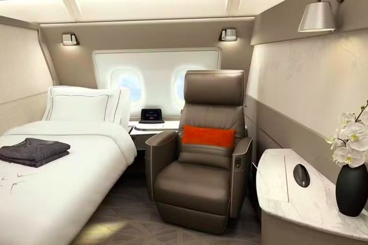 5º) Singapore Airlines - Oferece uma das melhores Primeiras Classes do mundo, incluindo suítes privativas no Airbus A380. Além disso, é considerada uma das empresas aéreas mais seguras, com uma frota moderna e bem cuidada.
 Reprodução: Flipar