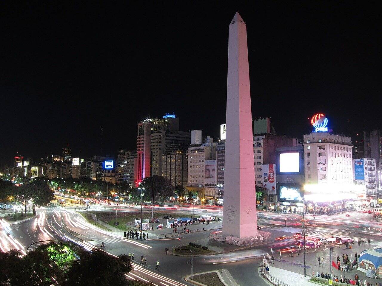 Obelisco na Avenida 9 de Julio, em Buenos Aires. Foto: Pixabay