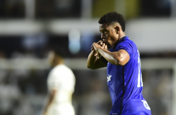 MATHEUS JUSSA - Bom na marcação, mas sem eficácia no apoio. Amarelado no primeiro tempo, teve de diminuir a intensidade na marcação. Mas sem comprometer. NOTA 6,0 - Foto: Staff Images / Cruzeiro