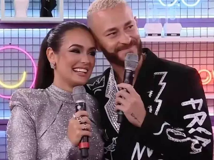 Na disputa do BBB23, Larissa Santos e Fred, ex-Desimpedidos e Boca Rosa, viveram um romance. Todavia, o affair não prosseguiu fora da casa, visto que cada um preferiu seguir o seu caminho. Ela é influenciadora, enquanto ele voltou à Globo, como apresentador do Globo Esporte (SP). Reprodução: Flipar