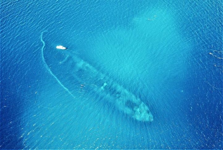 4) Fujikawa Maru – Chuuk Lagoon, Estados Federados da Micronésia: Uma operação durante a 2ª Guerra Mundial afundou 12 navios de guerra, 32 navios mercantes e 275 aeronaves nesse local, que era uma importante base naval japonesa. Reprodução: Flipar