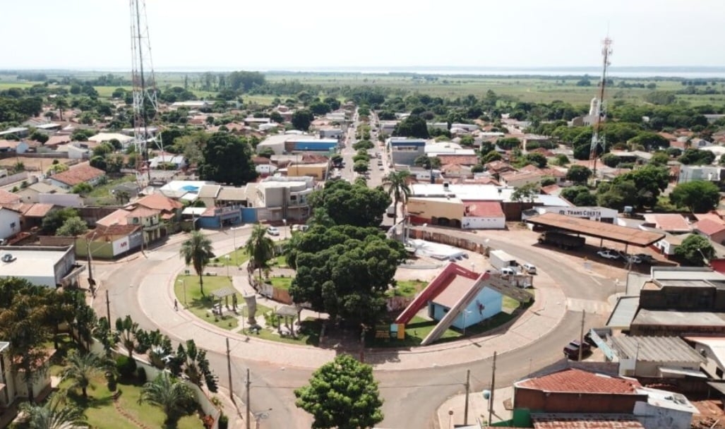 A cidade tem apenas cerca de 9 mil habitantes. A vaca se tornou um assunto muito comentado. E não é para menos. 