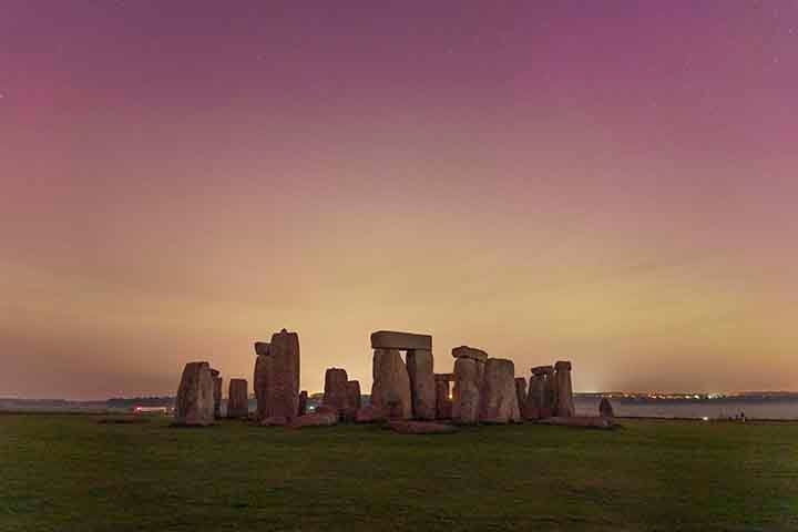 Eles procuram entender se o Stonehenge e potencialmente outros monumentos megalíticos ao redor do mundo também se alinham com a Lua. Reprodução: Flipar