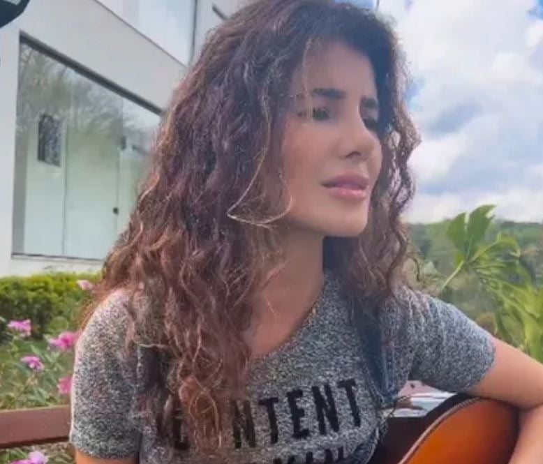 Recentemente, Paula Fernandes tinha voltado a atrair os holofotes nas redes sociais. Só que de forma preocupante para os fãs. 