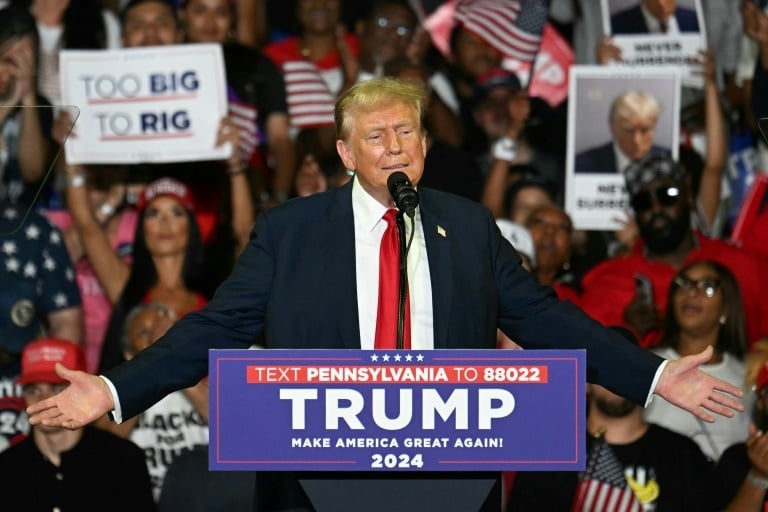 O ex-presidente dos EUA e candidato presidencial republicano de 2024, Donald Trump, durante um comício na Filadélfia, Estados Unidos, em 22 de junho de 2024 JIM WATSON