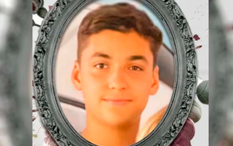 Em 20/12/2021, Max Willyan Gomes, 14 anos, morreu em Alexânia (GO). Ele levou uma descarga elétrica ao usar o celular que estava carregando na tomada, ligado a uma extensão. Segundo a polícia, chovia na hora e um raio ampliou a corrente.  Reprodução: Flipar